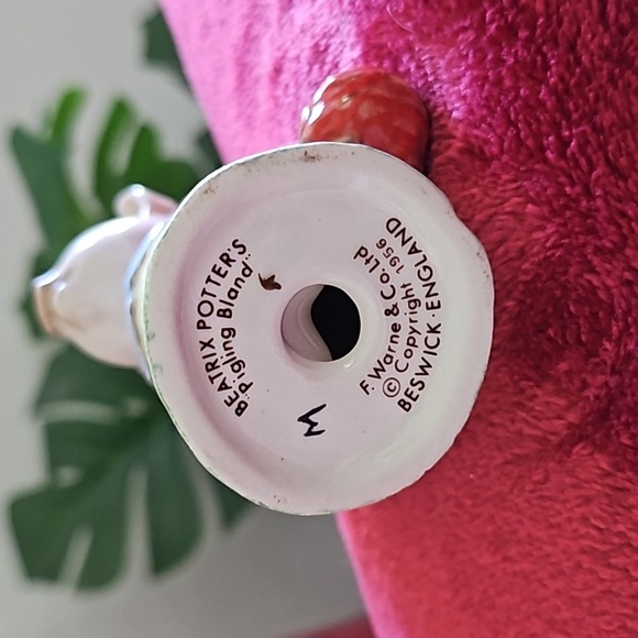 Beatrix Potter "Pigling Bland" Porcelain Antique Collectible ❤️ - Picture 4 of 7